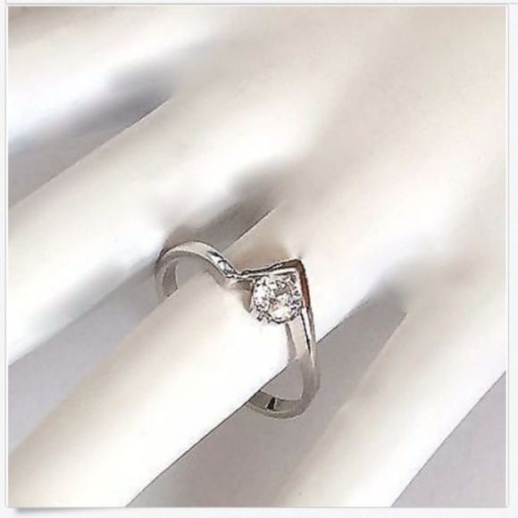 Sterling Silver Engagement Ring Size 9 10 Solitaire Cubic Zirconia Freeform 925 - Picture 3 of 8